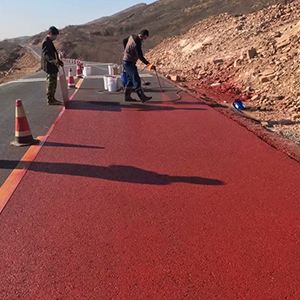 周口一是彩钢瓦喷漆翻新，地面喷涂